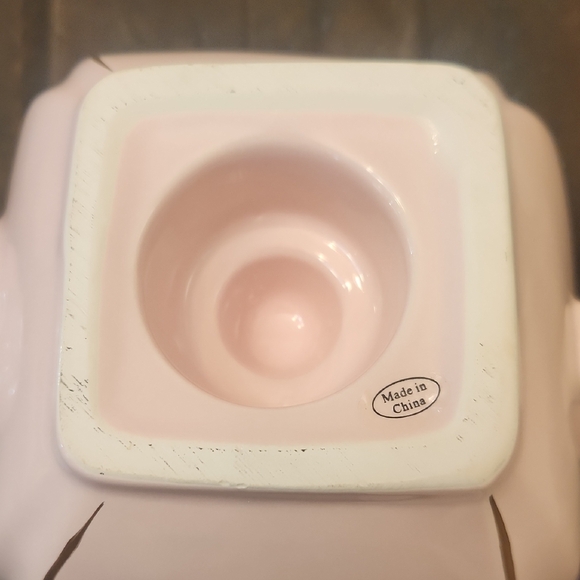 Elegant Pink Cube Teapot with Brush Gold Accents - Picture 5 of 6